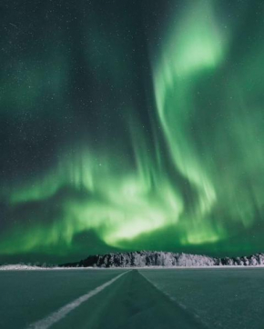 Upea Villa Lapin Kulta hirsihuvila Inarijärven rannalla in Inari